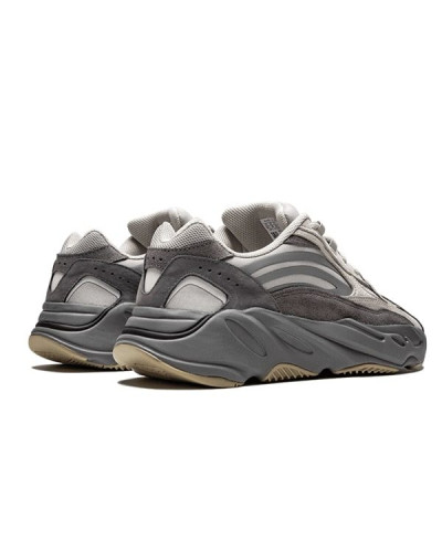 Кроссовки Adidas Yeezy Boost 700 V2 «Tephra»