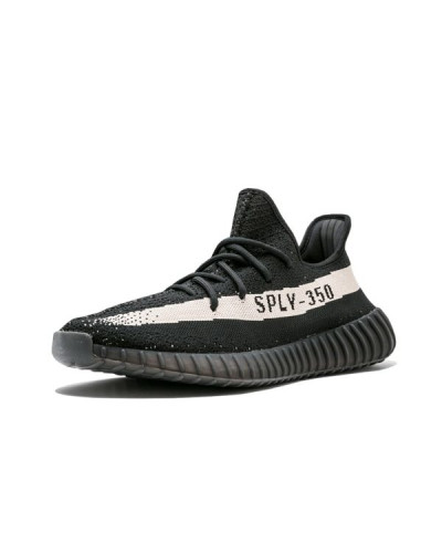 Кроссовки Adidas Yeezy Boost 350 V2 «Core Black/White»