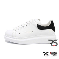 Женские кроссовки Alexander McQueen «White/Black»
