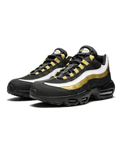 Осенние кроссовки Nike Air Max 95 OG «Black/Metallic Gold/White»