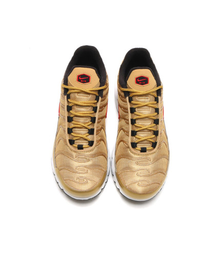 Мужские кроссовки Nike Air Max Tn Plus «Metallic Gold»