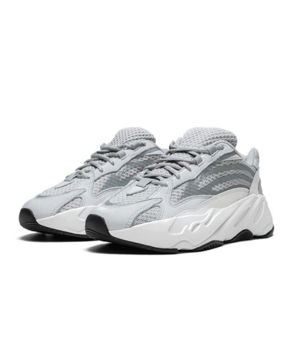 Кроссовки Adidas Yeezy Boost 700 V2 «Static»