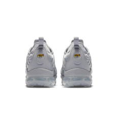 Беговые кроссовки Nike Air VaporMax Plus «Cool Grey»